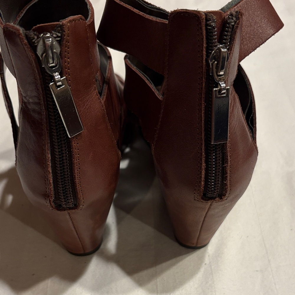 DV by Dolce Vita Chocolate Brown Wedge Sandals - Picture 4 of 5